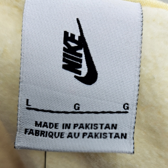 Nike Solo Swoosh Fleece Crew Loose Fit Sweatshirt - Picture 7 of 11
